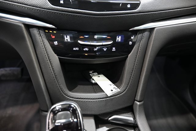 Used 2025 Cadillac XT5 Premium Luxury image 19