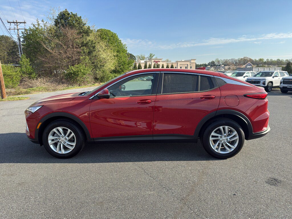 New 2026 Buick Envista Sport Touring w/ Convenience I Package FWD image 3