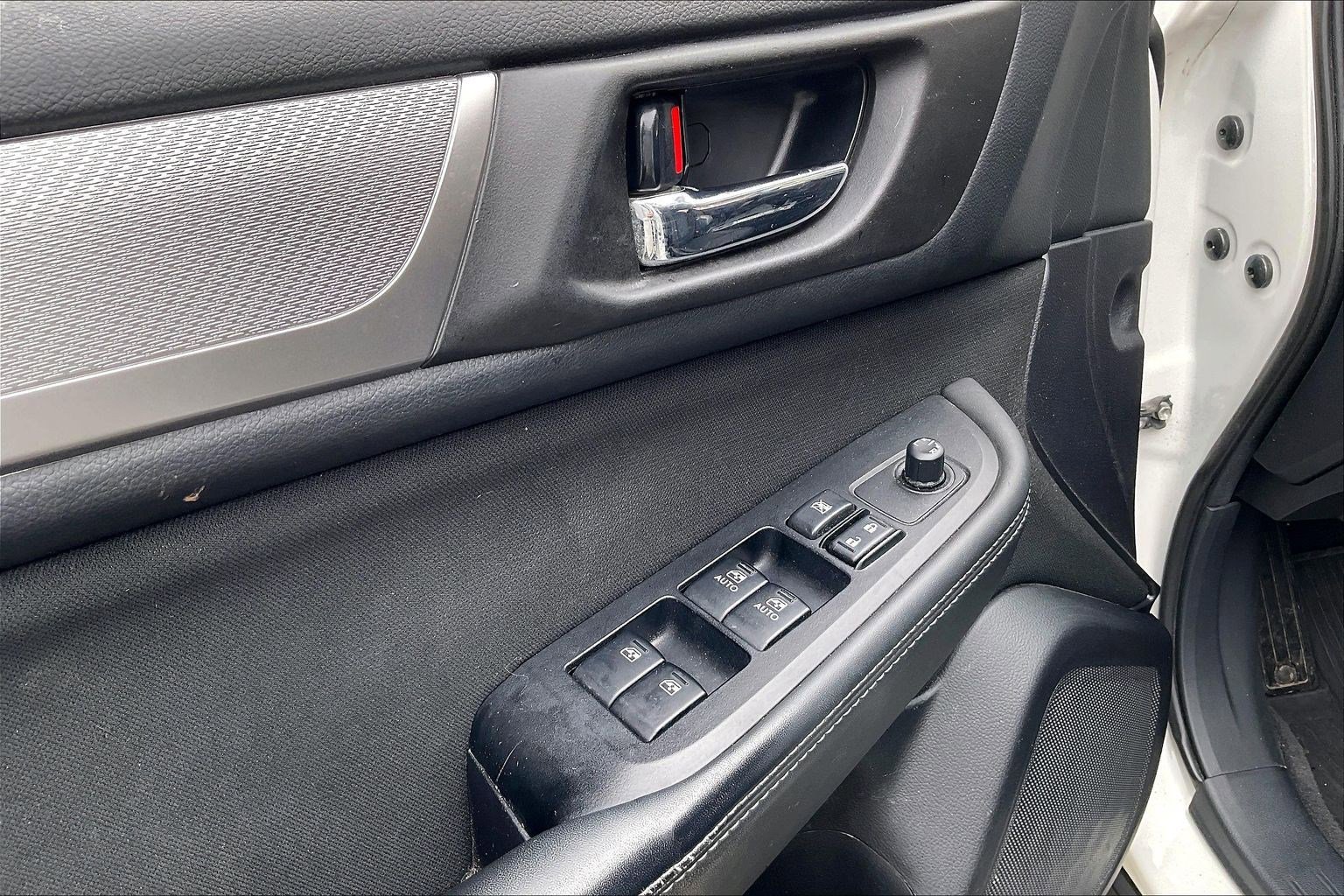 Used 2018 Subaru Outback 2.5i Premium image 30