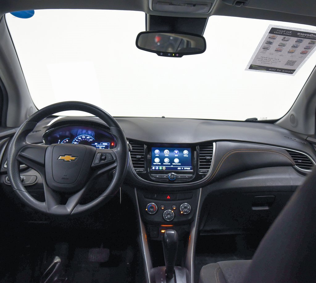 Used 2021 Chevrolet Trax LS image 24