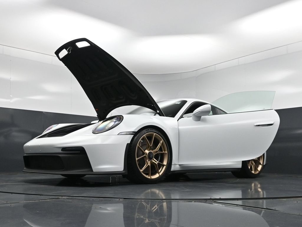 Certified 2022 Porsche 911 GT3 RWD image 34