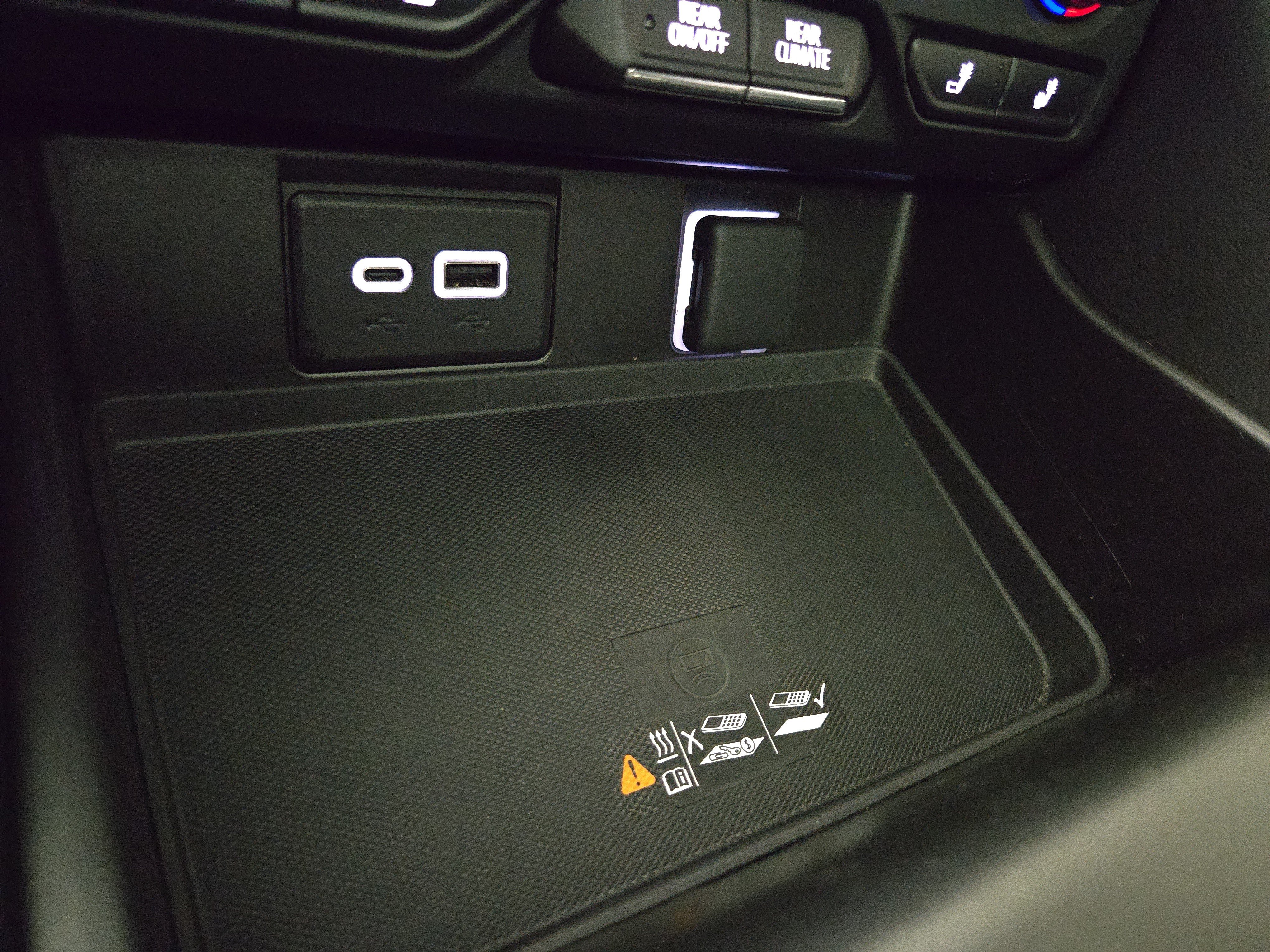 Certified 2023 Chevrolet Suburban Z71 AWD/4WD image 29