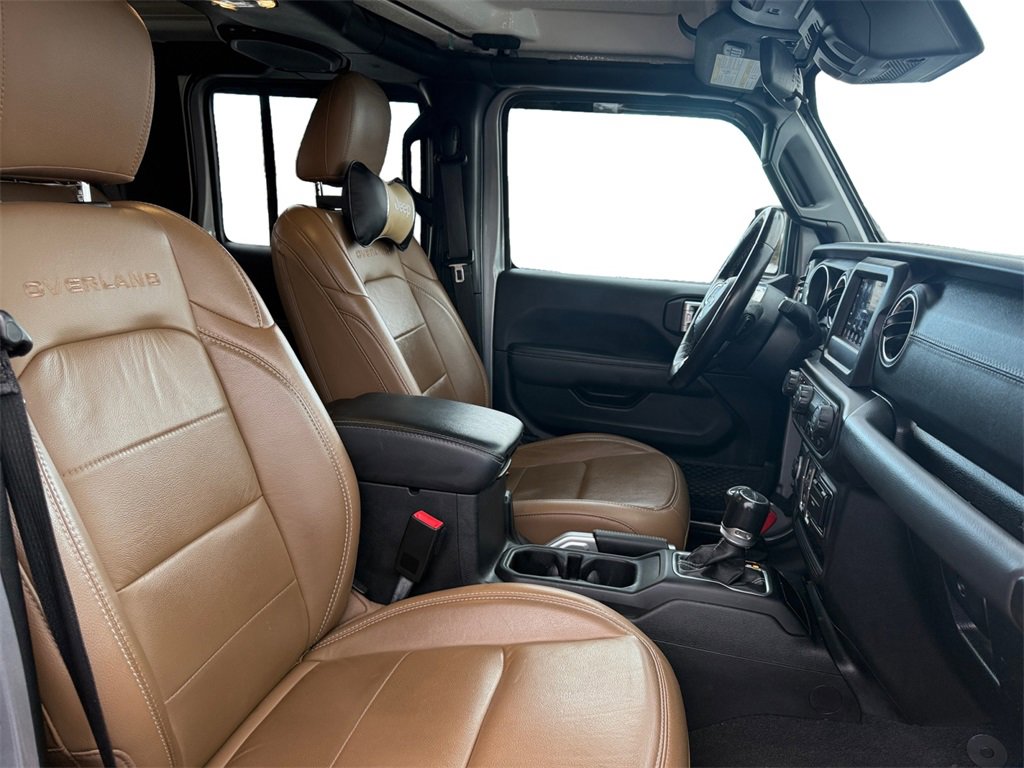 Used 2020 Jeep Gladiator Overland w/ LED Lighting Group image 15