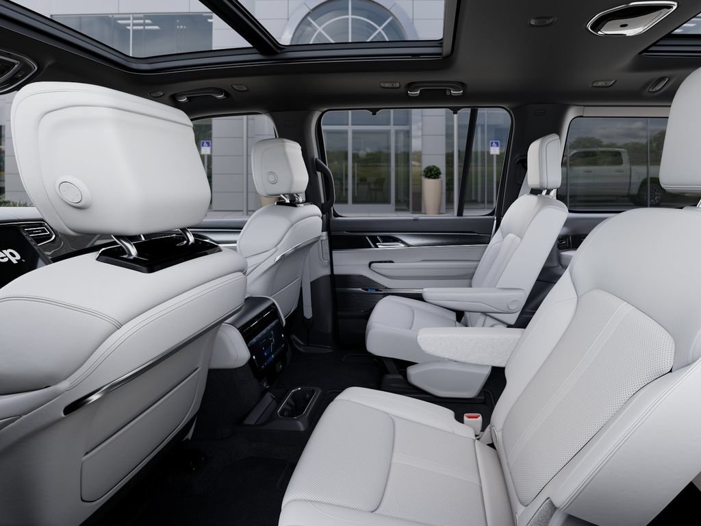 New 2026 Jeep Grand Wagoneer Summit w/ Premium Group III AWD/4WD image 24