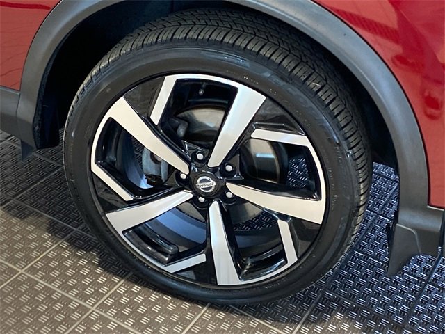Used 2020 Nissan Rogue Sport SL w/ Premium Package image 9