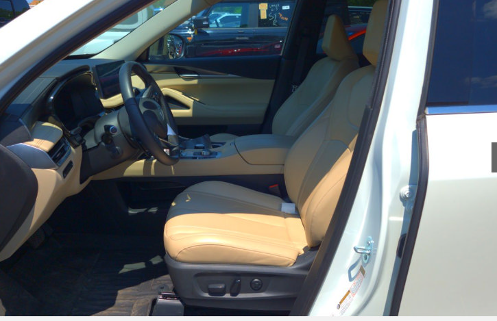 Used 2024 INFINITI QX60 Luxe AWD/4WD image 5