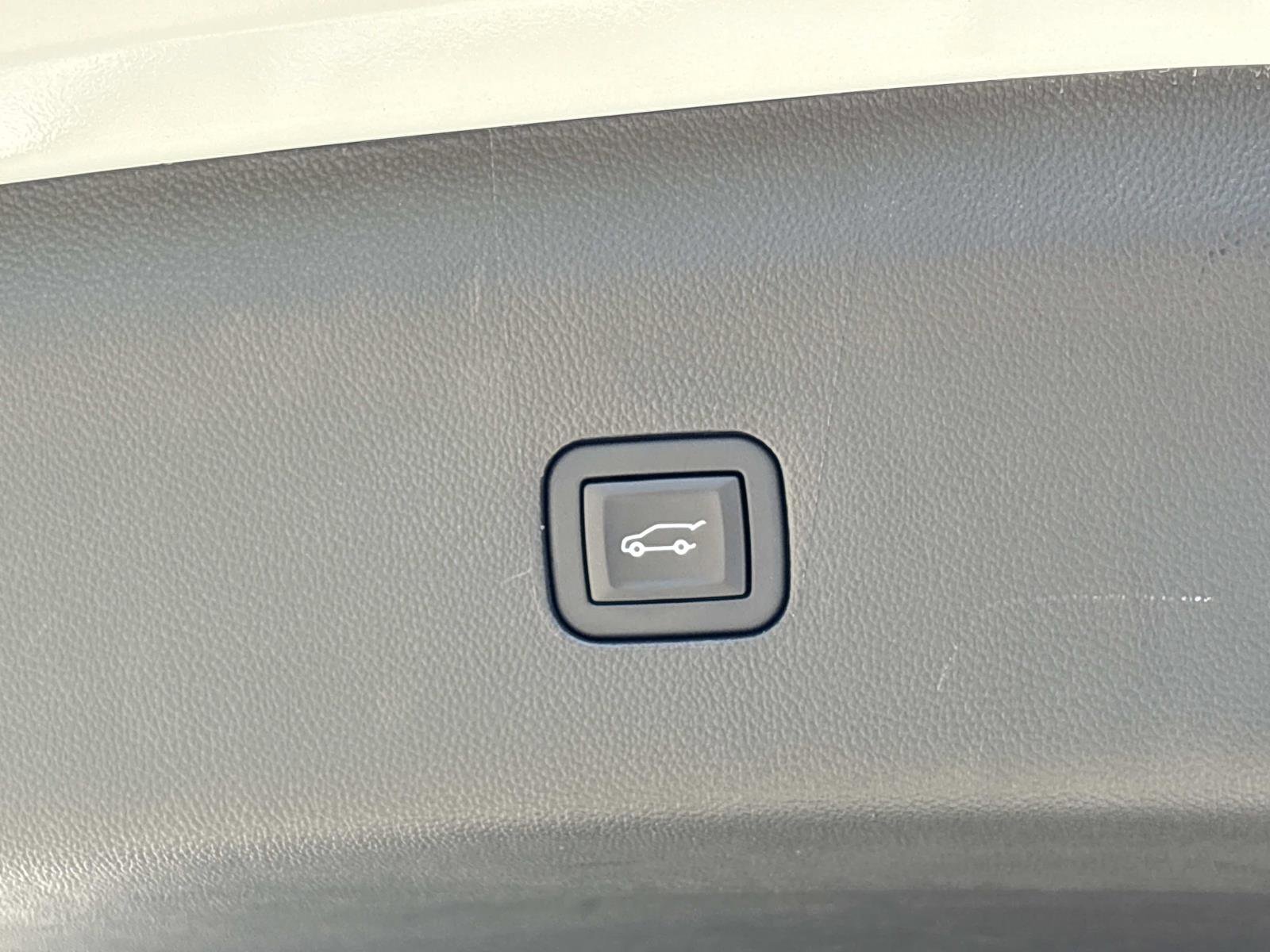 Certified 2023 Buick Enclave Essence w/ Experience Buick Package image 30