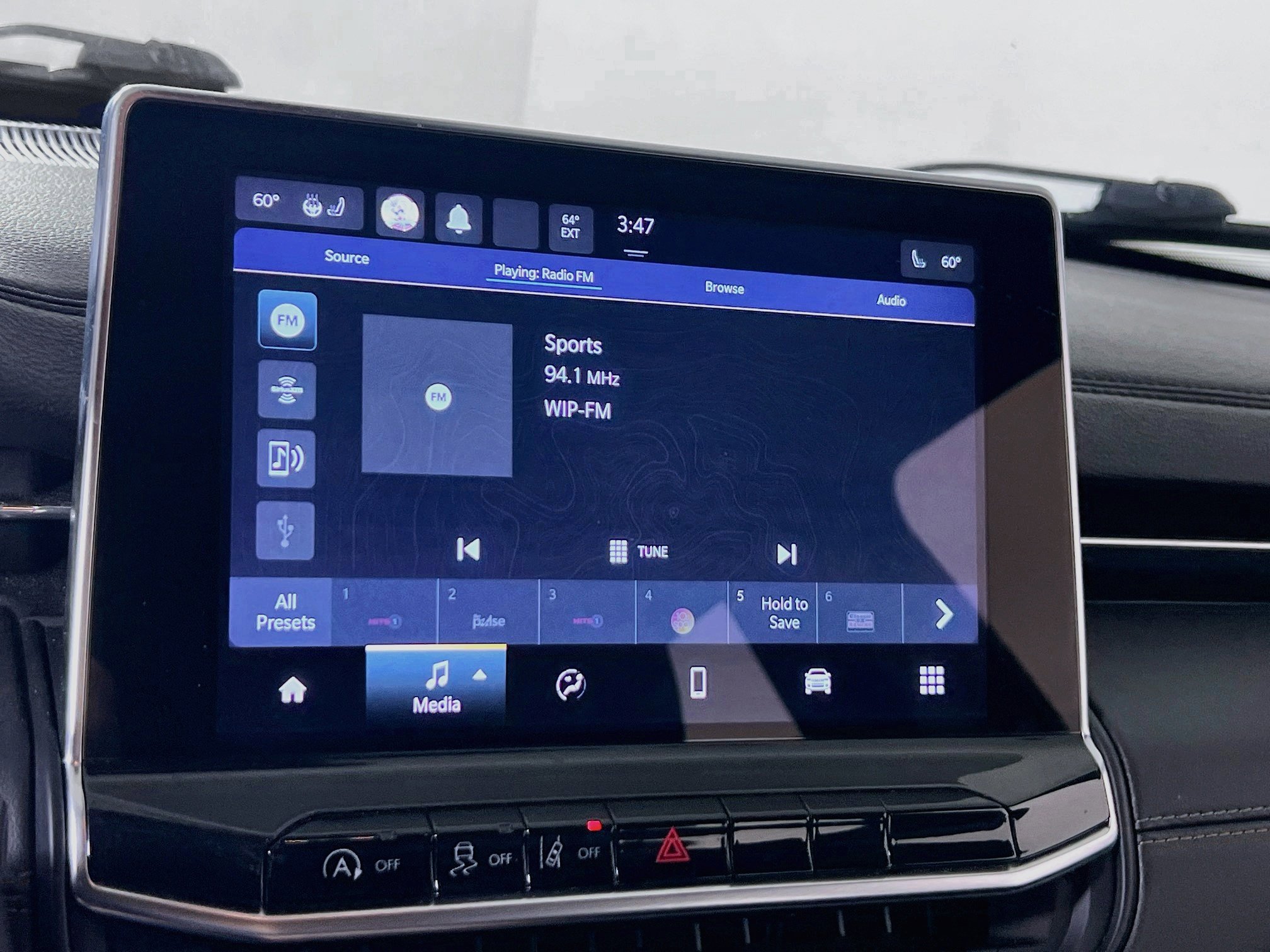 Used 2022 Jeep Compass Limited image 14