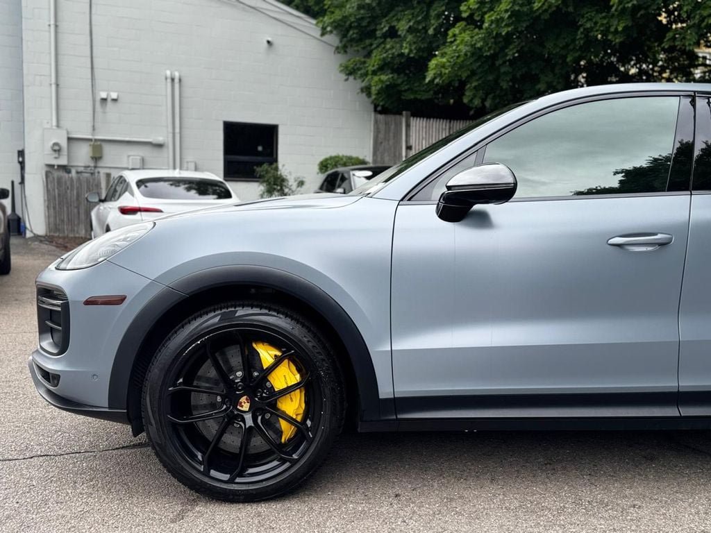 Used 2023 Porsche Cayenne Turbo GT AWD/4WD image 10