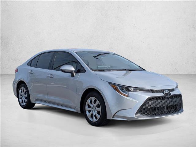Used 2022 Toyota Corolla LE FWD image 3