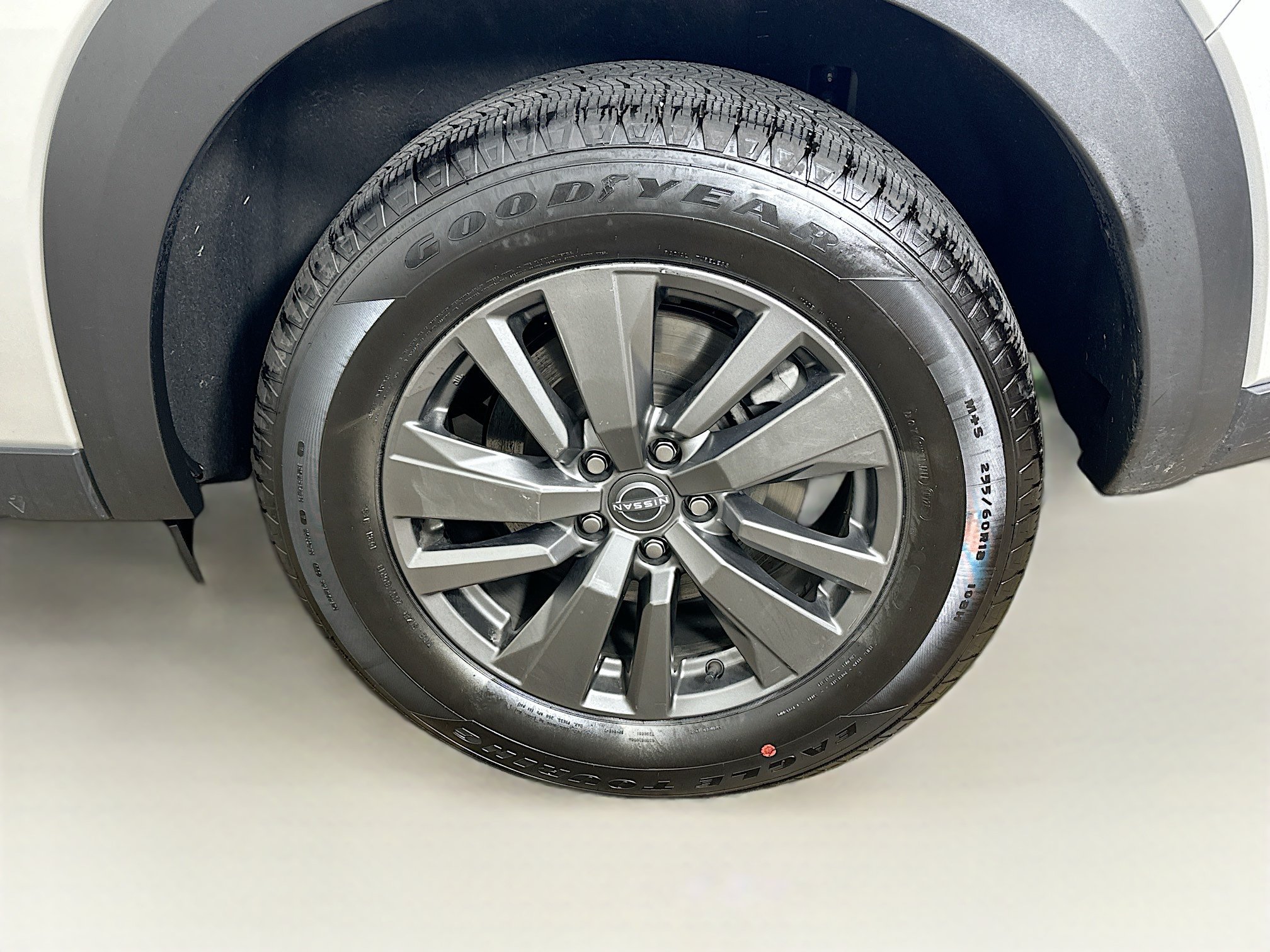Used 2025 Nissan Pathfinder SV AWD/4WD image 11