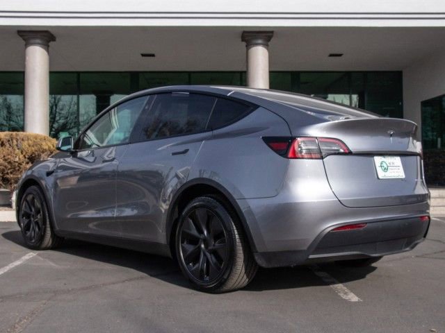 Used 2025 Tesla Model Y Long Range image 5