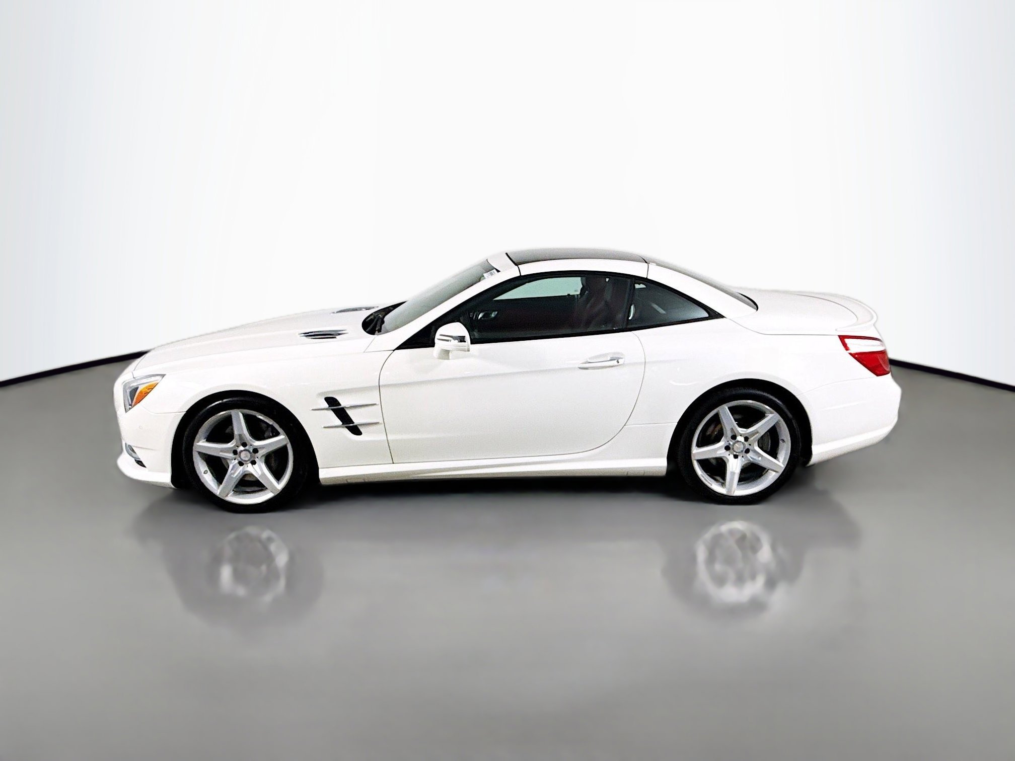 Used 2016 Mercedes-Benz SL 400 image 6