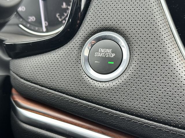 Used 2025 Cadillac XT5 Premium Luxury image 19