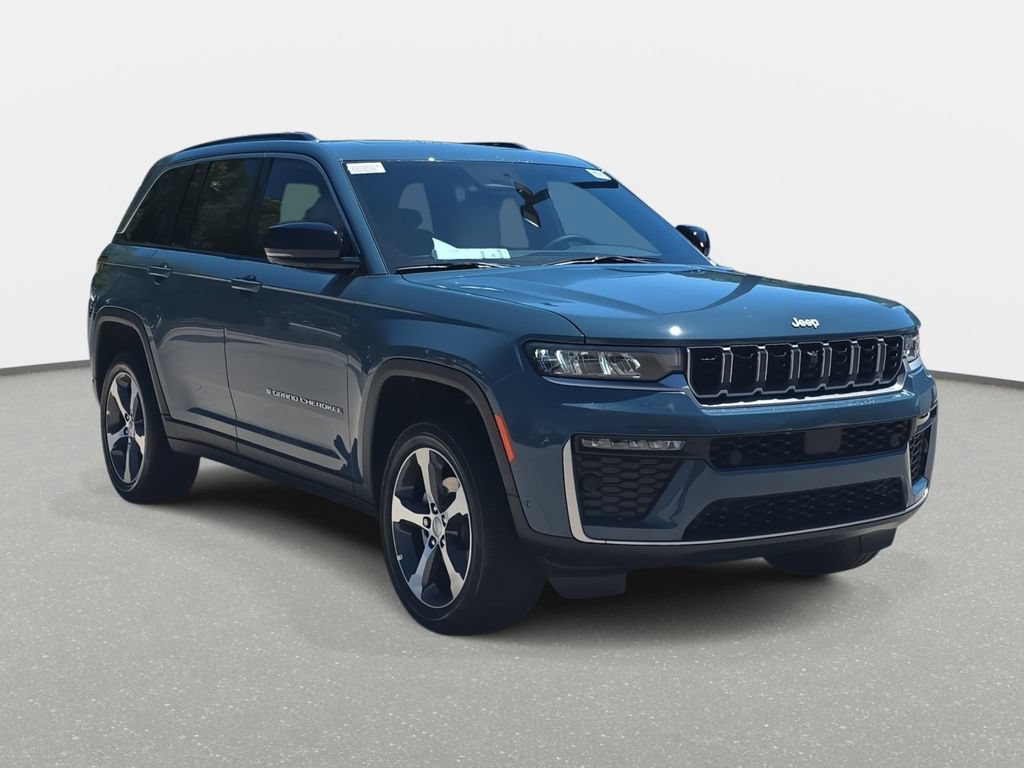 New 2026 Jeep Grand Cherokee Limited w/ Luxury Tech Group II AWD/4WD image 3