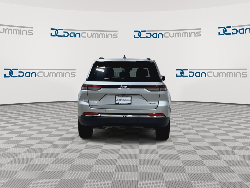 Used 2024 Jeep Grand Cherokee Limited image 7