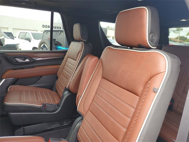 Used 2023 GMC Yukon Denali Ultimate w/ LPO, Floor Liner Package image 11