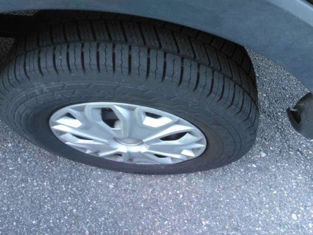 Used 2023 Ford Transit 350 148 Low Roof Wagon image 9