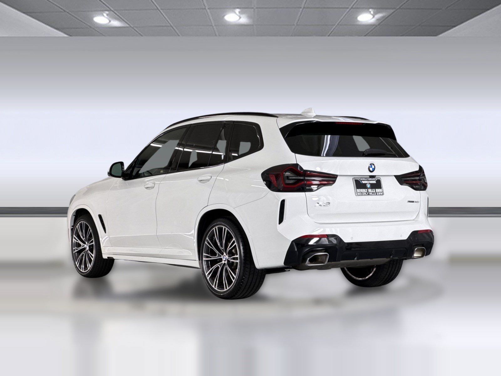Used 2023 BMW X3 sDrive30i w/ M Sport Package RWD image 3