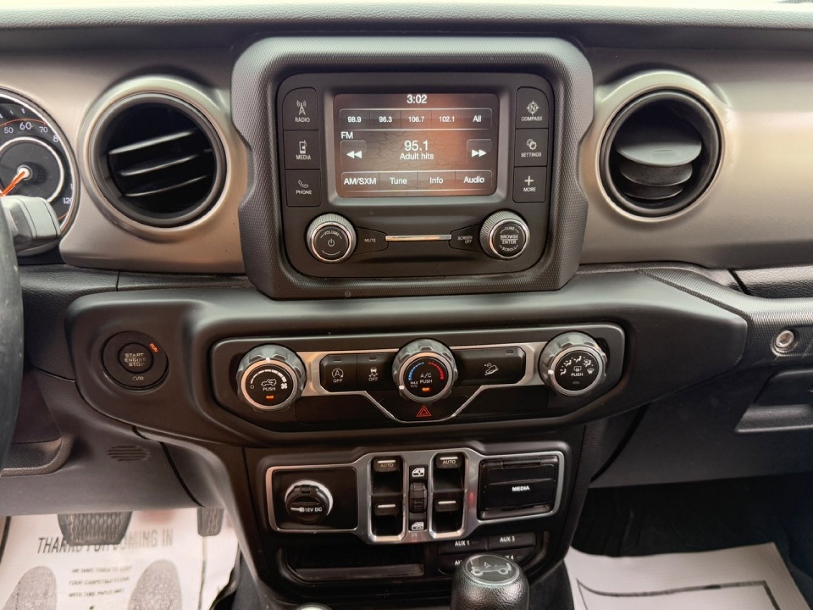 Used 2018 Jeep Wrangler Unlimited Sport S image 12