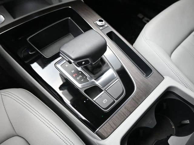 Used 2024 Audi Q5 2.0T Premium image 31