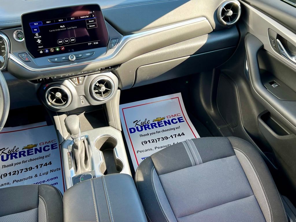 Used 2025 Chevrolet Blazer LT image 17