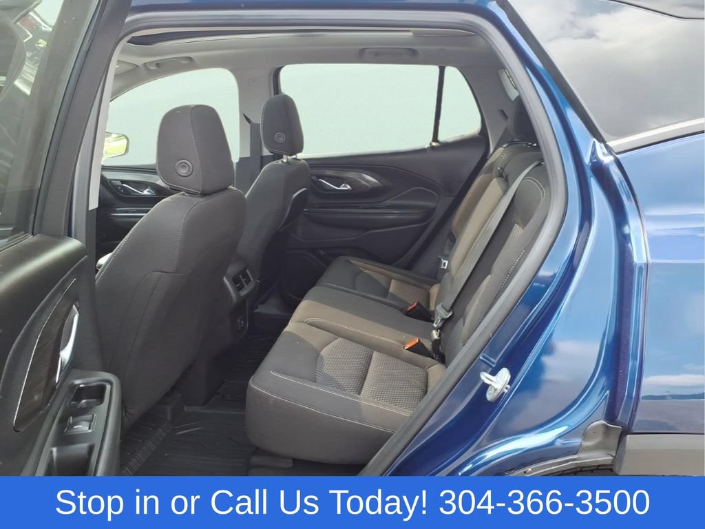Used 2023 GMC Terrain SLE w/ Driver Convenience Package FWD image 12
