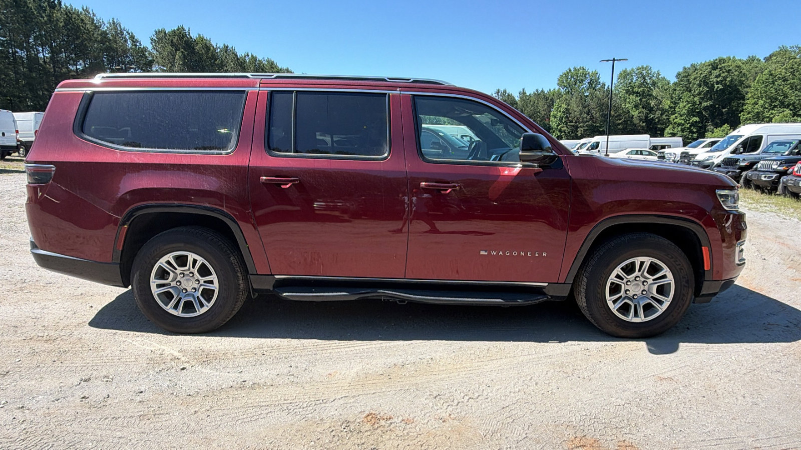 Used 2024 Jeep Wagoneer L 2WD image 7