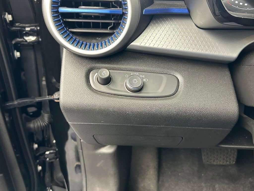 Used 2024 Chevrolet Trax LS image 34