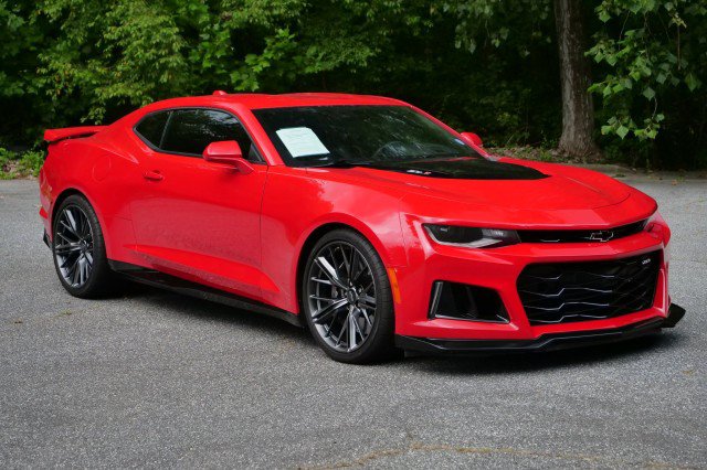 Used 2022 Chevrolet Camaro ZL1 RWD image 46