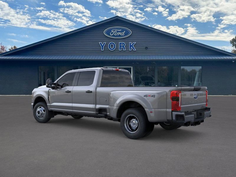 New 2026 Ford F350 XLT image 4