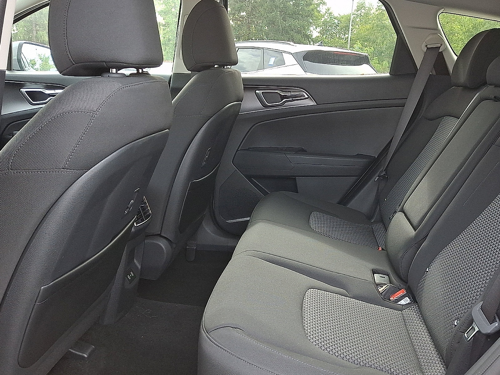 New 2027 Kia Sportage S AWD/4WD image 11