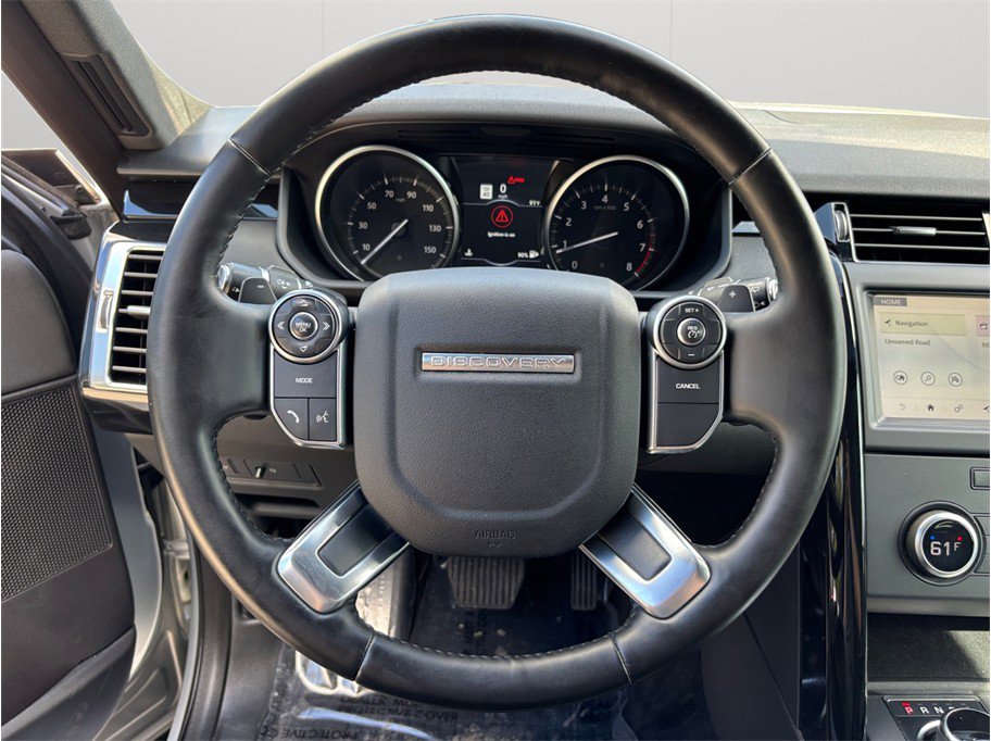 Used 2018 Land Rover Discovery SE image 23