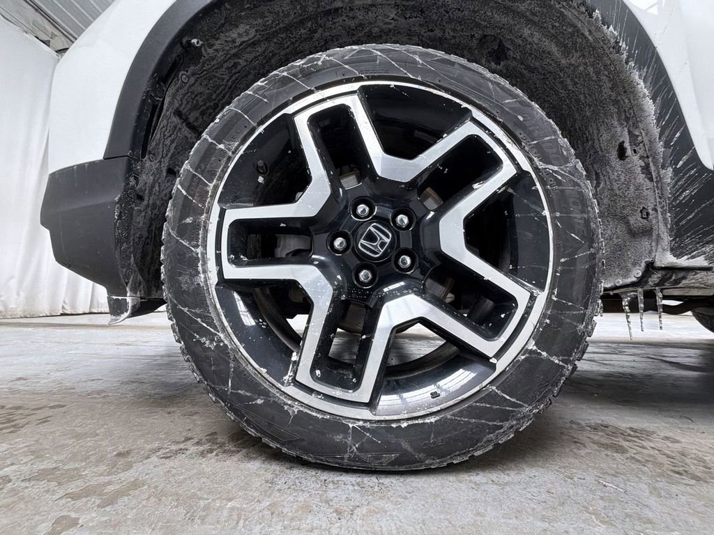 Used 2023 Honda Passport Elite image 14