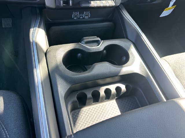 New 2027 RAM 1500 4x4 Crew Cab image 22