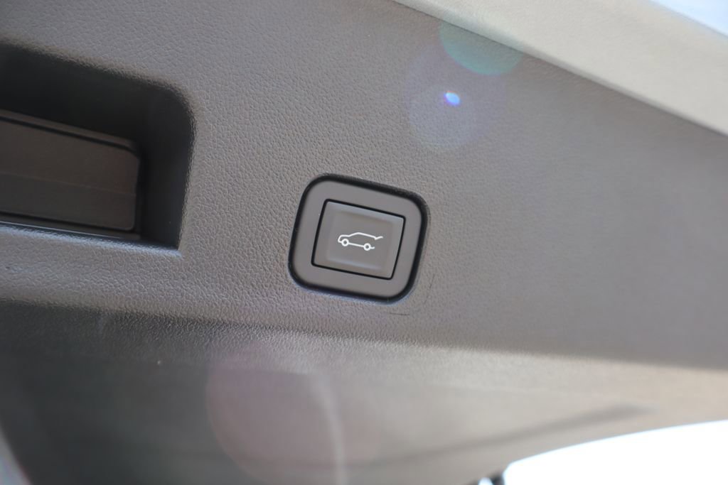 New 2026 Chevrolet Traverse LT AWD/4WD image 39