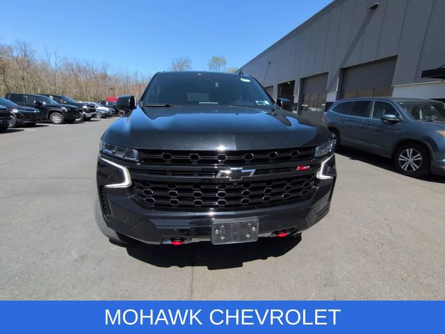 Used 2024 Chevrolet Tahoe Z71 w/ Luxury Package AWD/4WD image 6