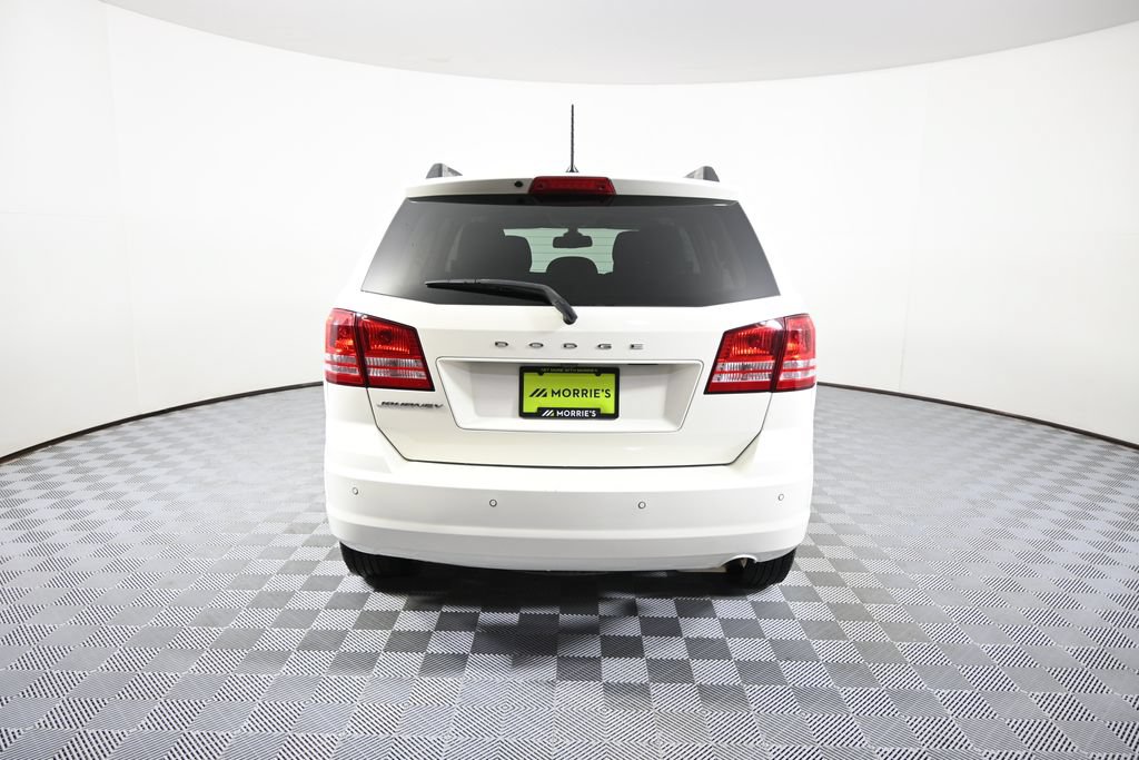 Used 2020 Dodge Journey SE w/ Blacktop Package FWD image 5