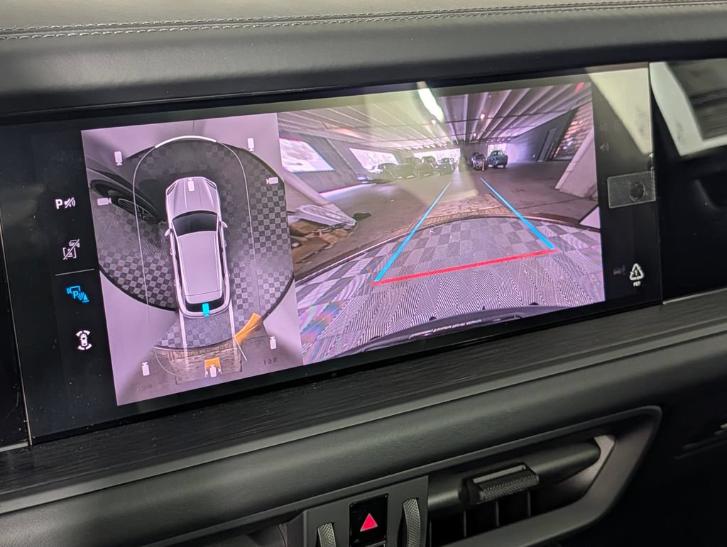 New 2026 Porsche Cayenne GTS AWD/4WD image 32