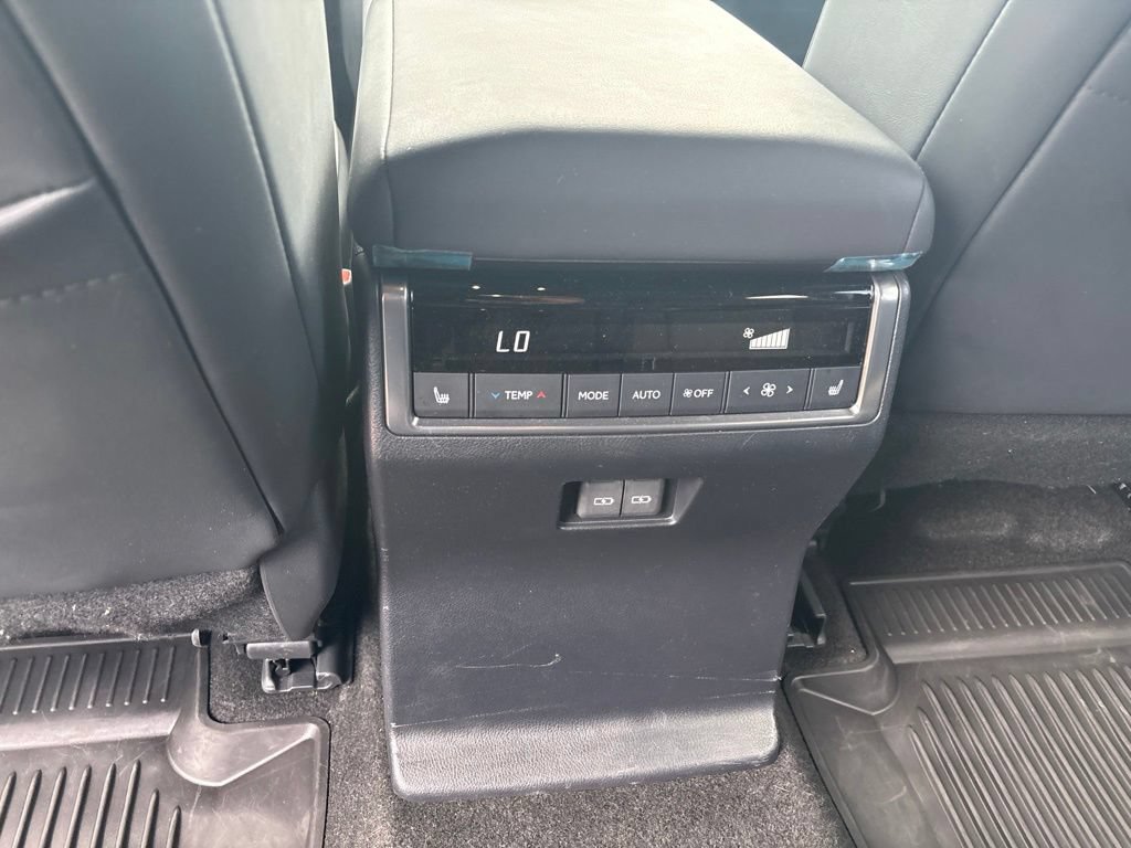 Certified 2025 Lexus GX 550 w/ Cold Area Package AWD/4WD image 20