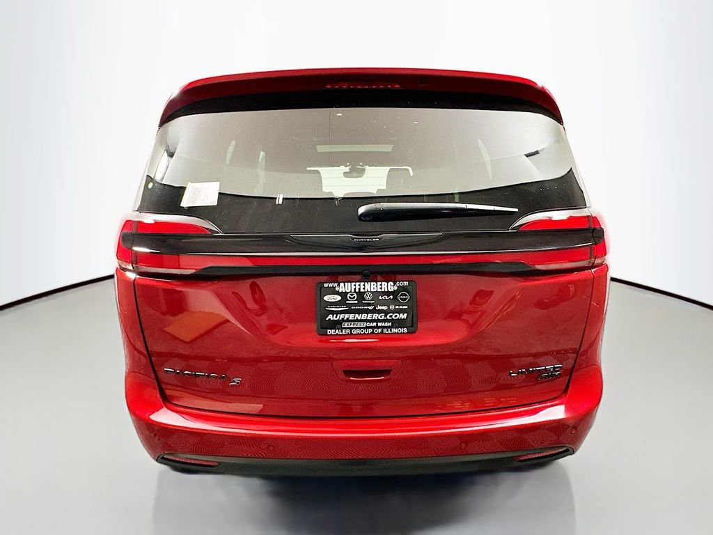 New 2026 Chrysler Pacifica Limited w/ S Appearance Package image 20