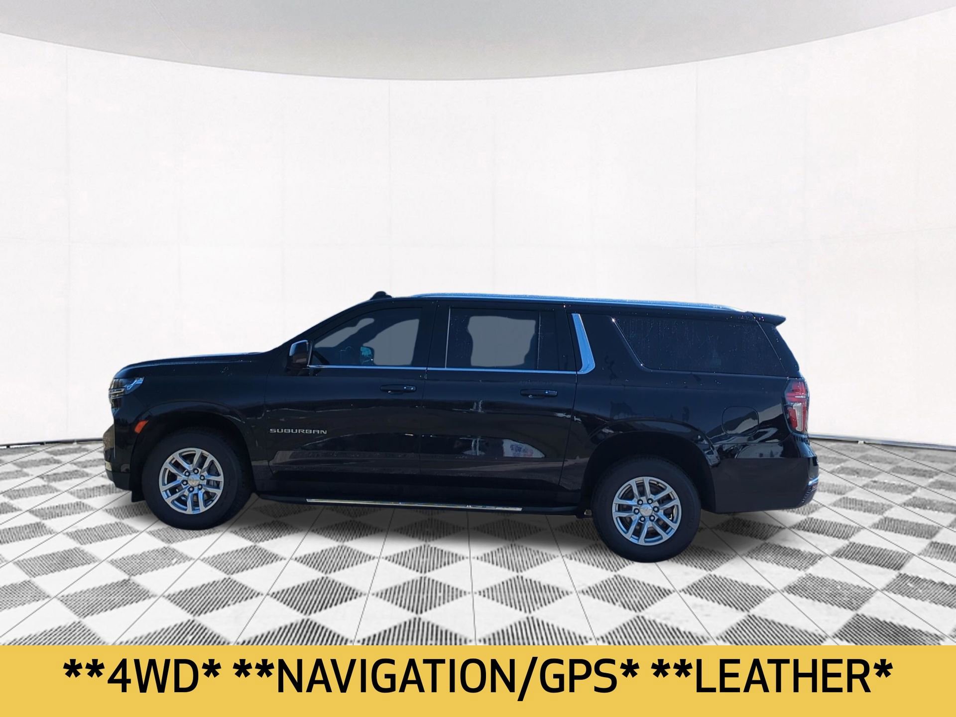 Used 2022 Chevrolet Suburban LT image 2