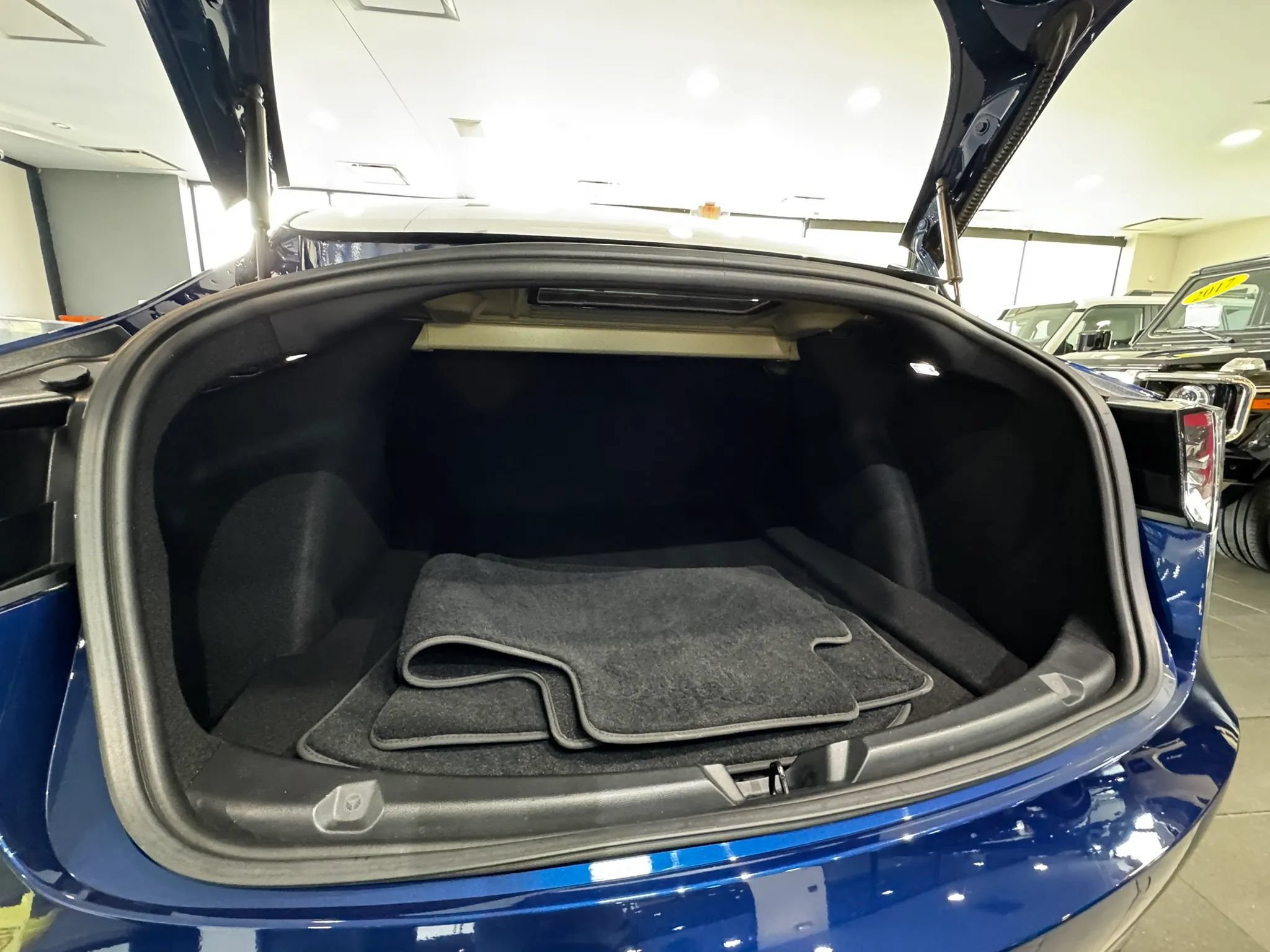 Used 2018 Tesla Model 3 Long Range RWD image 36