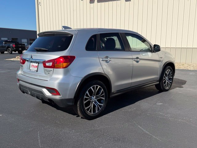 Used 2018 Mitsubishi Outlander Sport SE FWD image 8