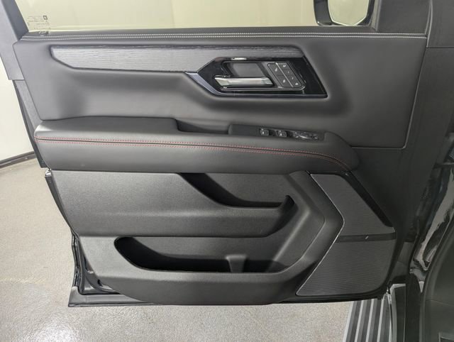 Used 2025 GMC Yukon AT4 Ultimate image 14