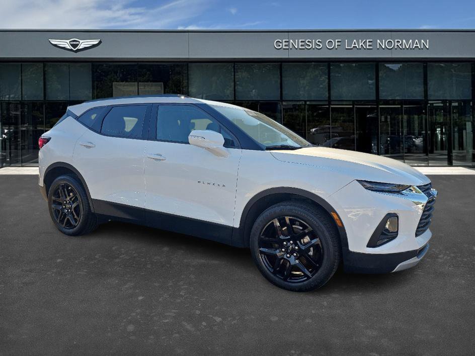 Used 2019 Chevrolet Blazer LT image 2