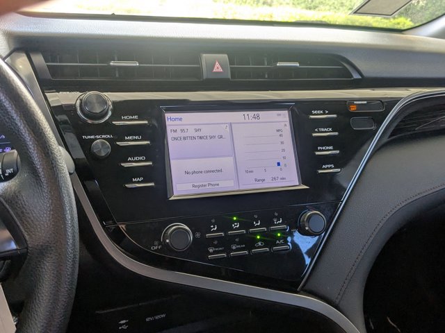 Used 2019 Toyota Camry LE FWD image 14