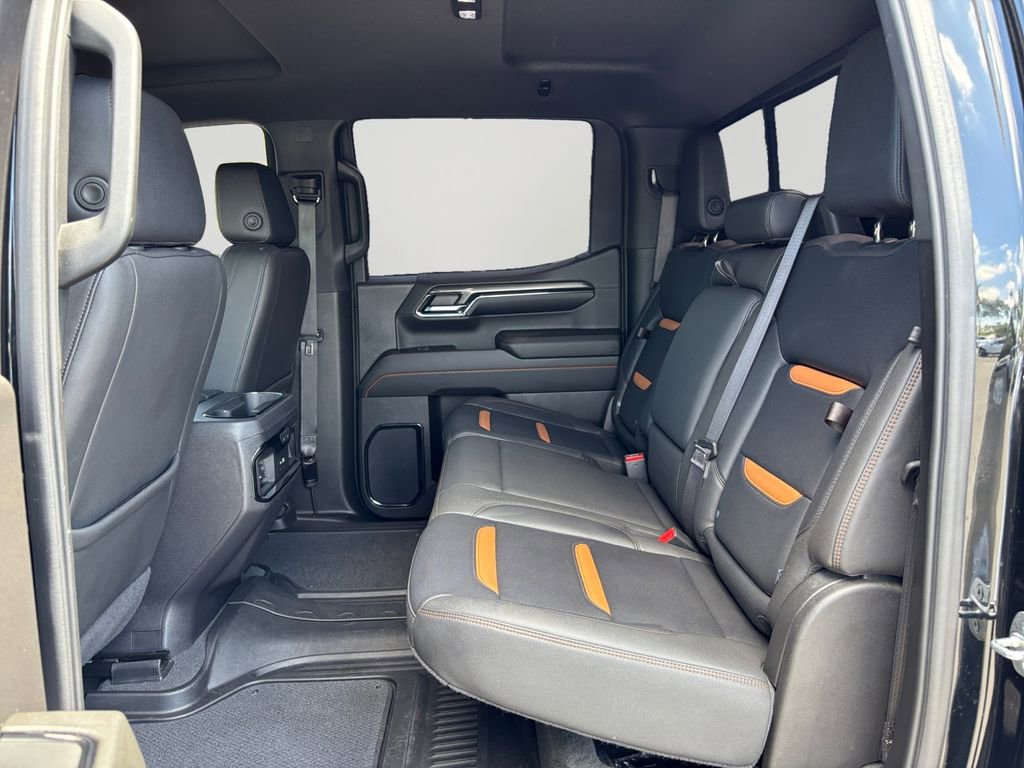 Used 2024 GMC Sierra 1500 AT4 w/ Technology Package AWD/4WD image 15