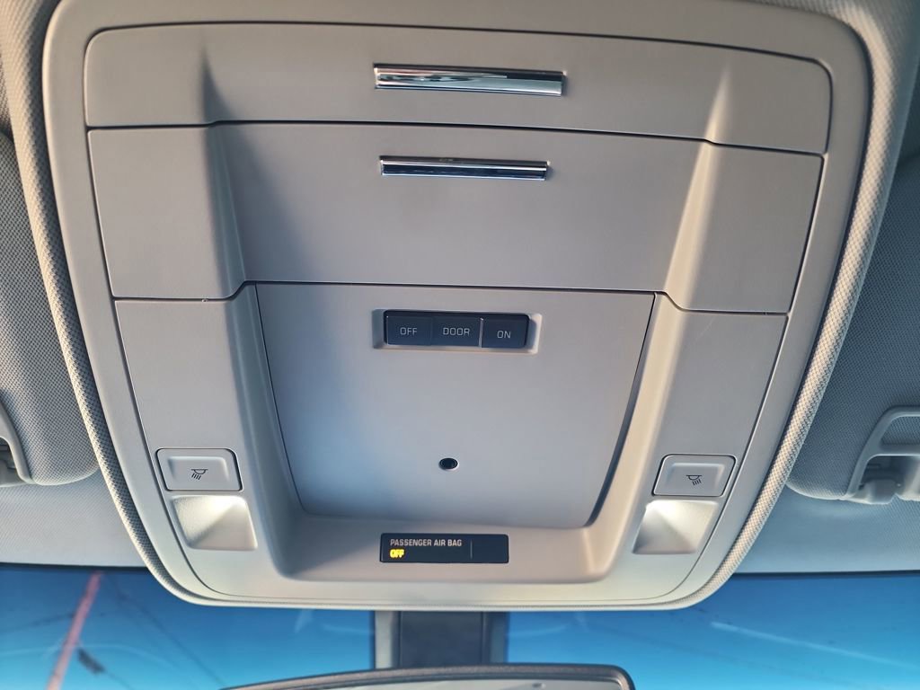 Used 2019 Chevrolet Tahoe LS w/ All-Season Package image 36