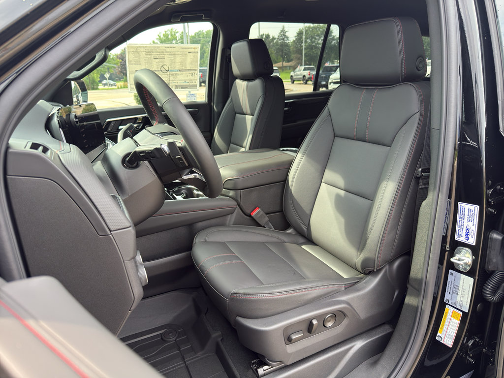 New 2026 Chevrolet Tahoe RST w/ RST Performance Edition AWD/4WD image 14